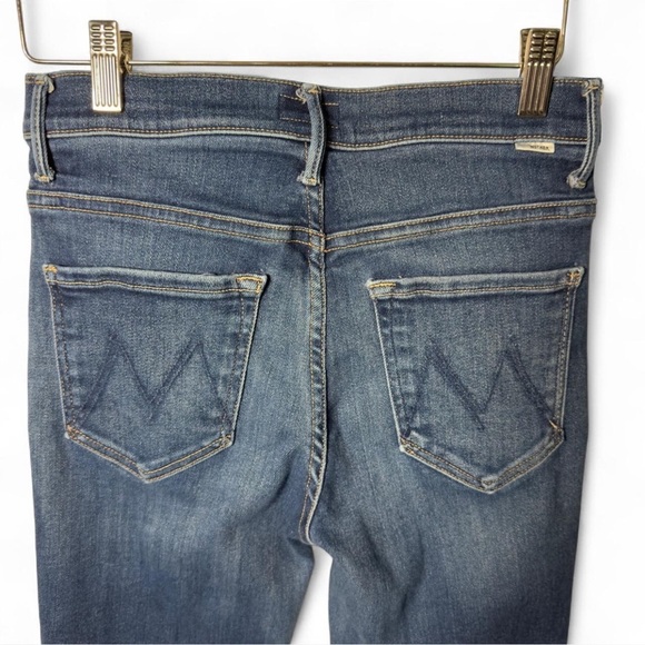MOTHER The Insider Crop Step Fray Jeans Home Movies Size 26 - Picture 7 of 9